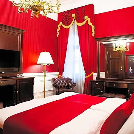 Hotel Forgach Kastely