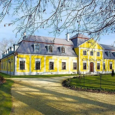 Hotel Forgach Kastely Mándok