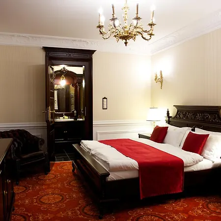 Forgach Kastely 3* Mándok