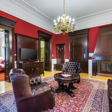Hotel Forgách Kastély 3*