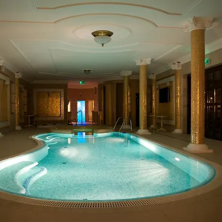 Hotel Forgách Kastély 3*
