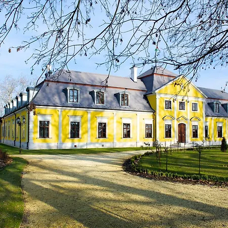 Forgach Kastely Hotel Mándok