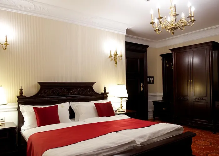 Forgach Kastely 3* Mándok