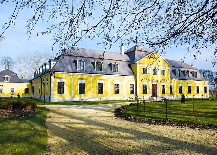 Forgach Kastely Hotel Mándok