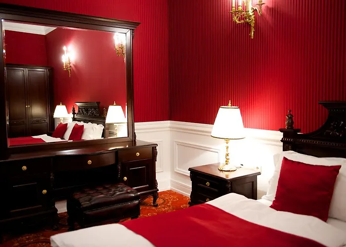 Forgach Kastely Mándok